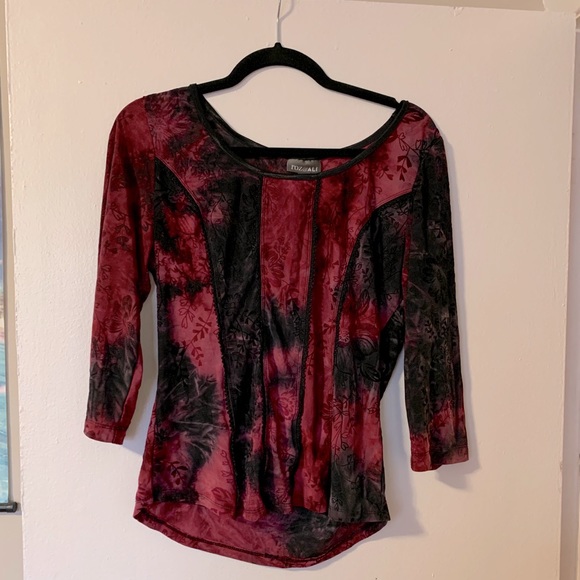 Long sleeved women’s shirt - Picture 1 of 1